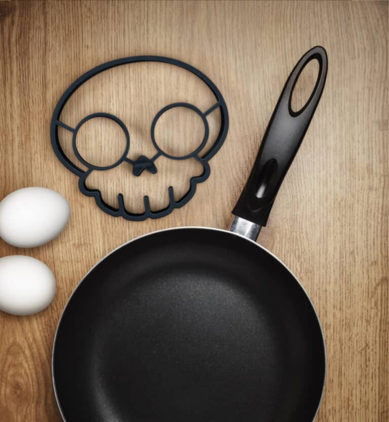 Fred Funny Side Up Skull Shaped Egg Mold Cute Novelty Kitchen Gadget