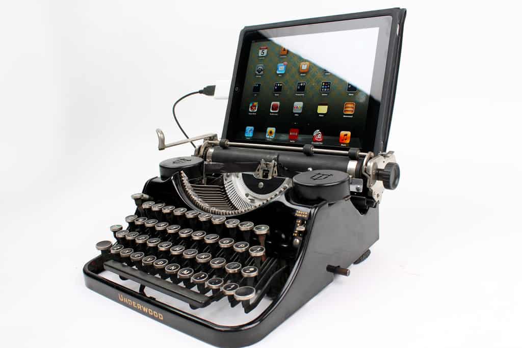USB Typewriter Black Underwood Ipad