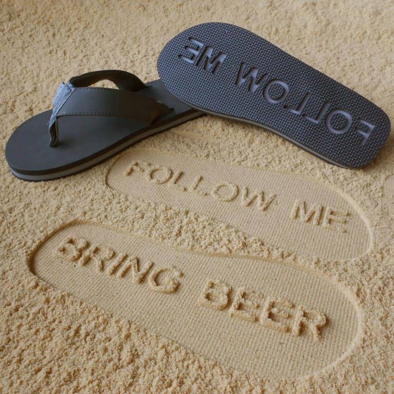FlipSidez-FOLLOW-ME-BRING-BEER-Sandals-Novelty-Footware