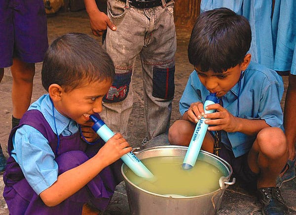 Lifestraw-Portable-Water-Filter-Drink-Any-Kind-of-Water