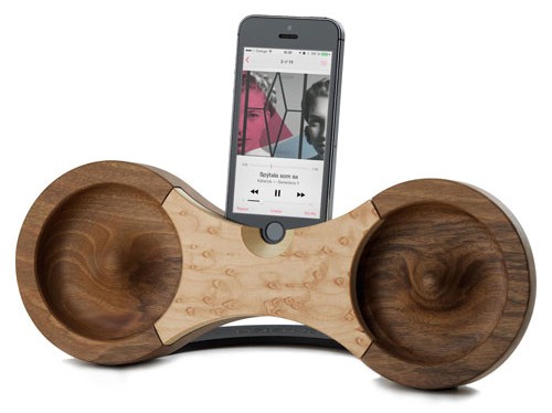 Eight iPhone Amplifier Natural Wood Interesting Product Design