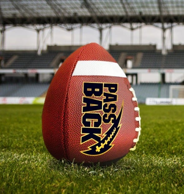 PassBack-Training-Football-Improve-your-Throw-Kid-Gift-Idea PassBack-Training-Football-Improve-your-Throw-Kid-Gift-Idea