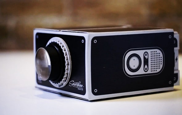 Luckies Smartphone Projector Paper and Technology in One Luckies Smartphone Projector Paper and Technology in One
