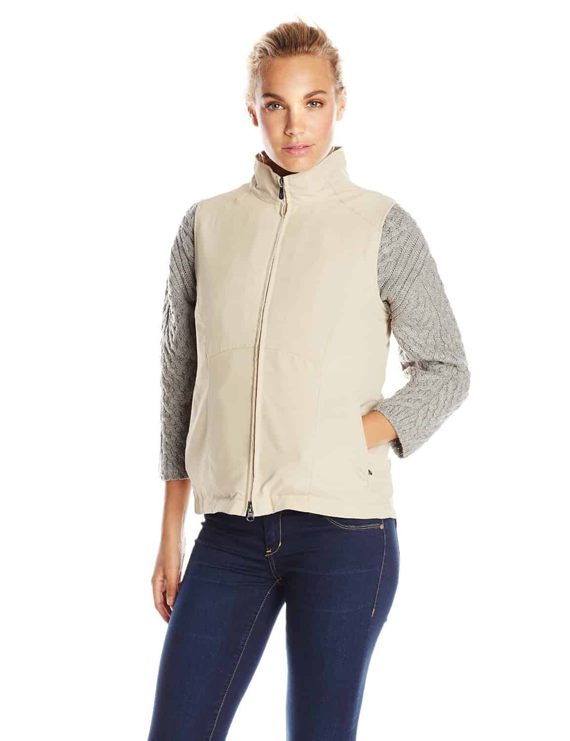 women's lightweight travel vest with pockets