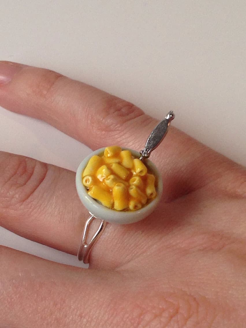 Caseys Mini Shop Macaroni & Cheese Ring Gift Idea to Buy Her