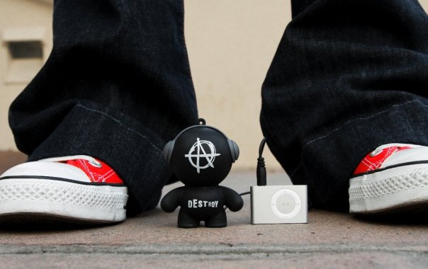Mobi Headphonies Portable Speakers Cool Gadget to Buy