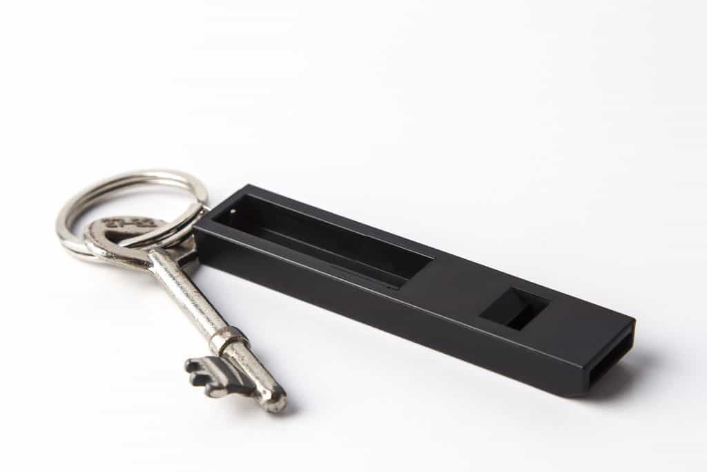 Qualy Key Piano  Whistle Keychain