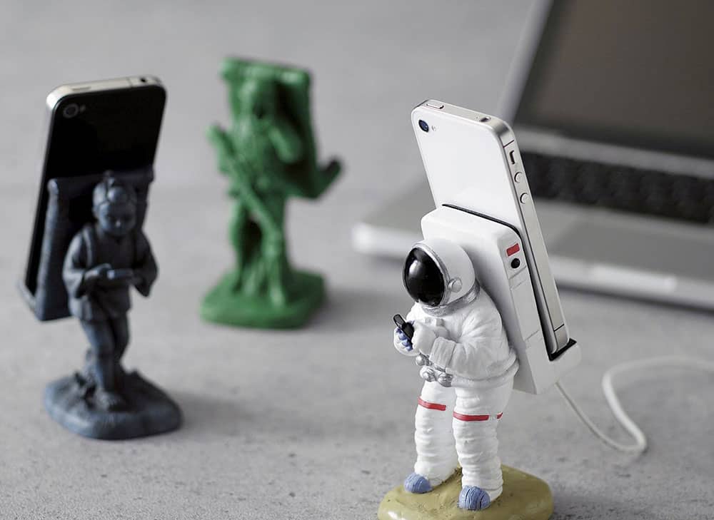 Seto Craft Astronaut Smartphone Stand & Various Figures Buy Novelty Item