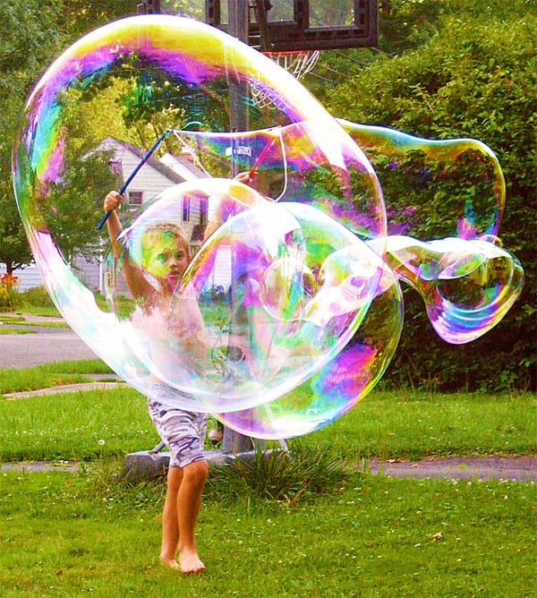 Extreme Bubbles Portable Giant Bubble Grab & Go Kit Cool Summer Activity