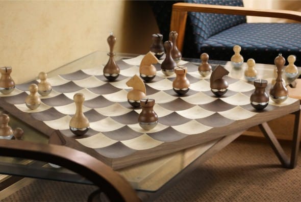 Umbra Wobble Chess Set Collector Item Umbra Wobble Chess Set Collector Item
