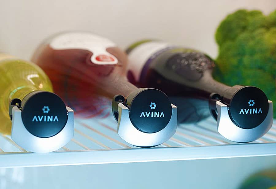 Avina Locking Wine Stopper Cool Kitchen Gadget to Buy