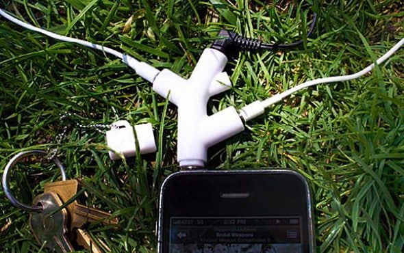 Kikkerland Music Branch 3-Way Head Phone Splitter Gift for Teenagers Kikkerland Music Branch 3-Way Head Phone Splitter Gift for Teenagers