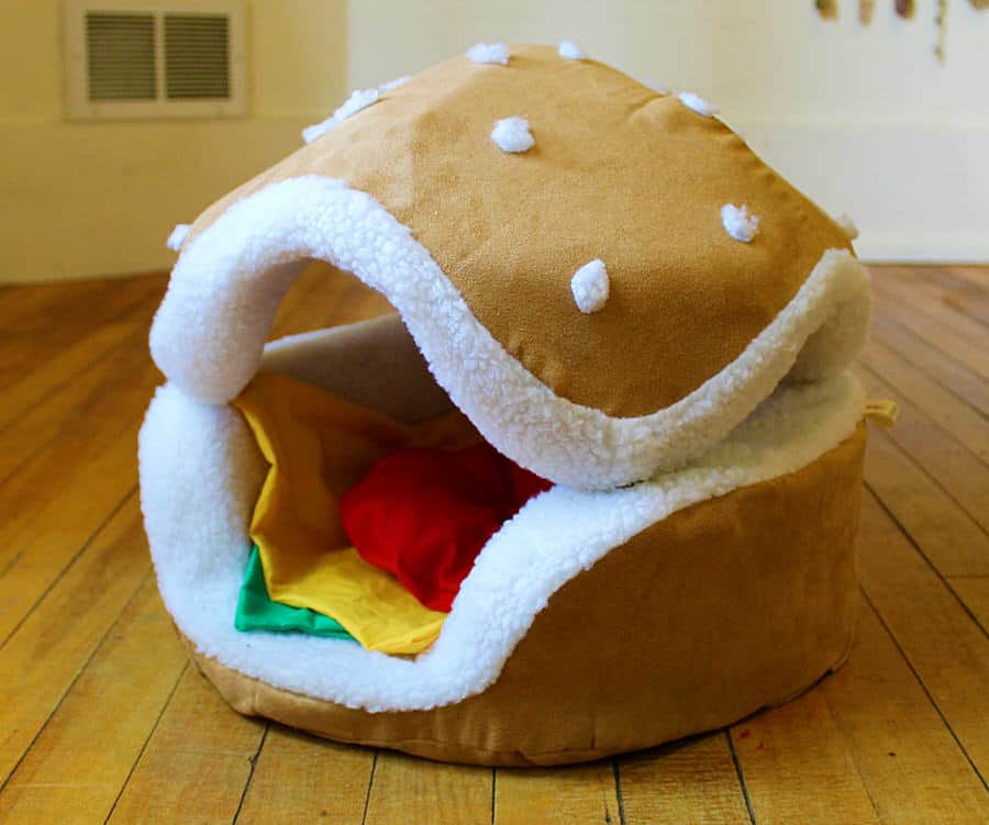 The Cats Paw Botique Hamburger Cat and Small Dog Bed Cool Novelty to Buy
