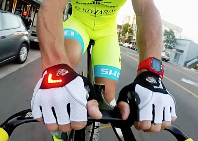 Zackees-turn-Signal-Gloves-Safety-Accessory