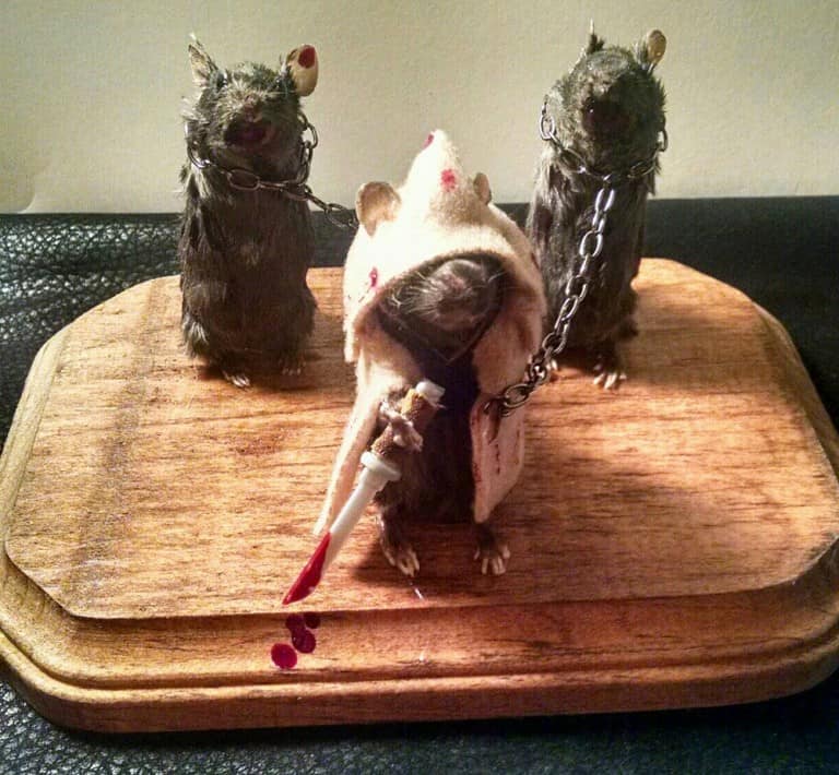 The Curious 13 The Walking Dead Michonne and friends taxidermy mice Creepy Home Decoration