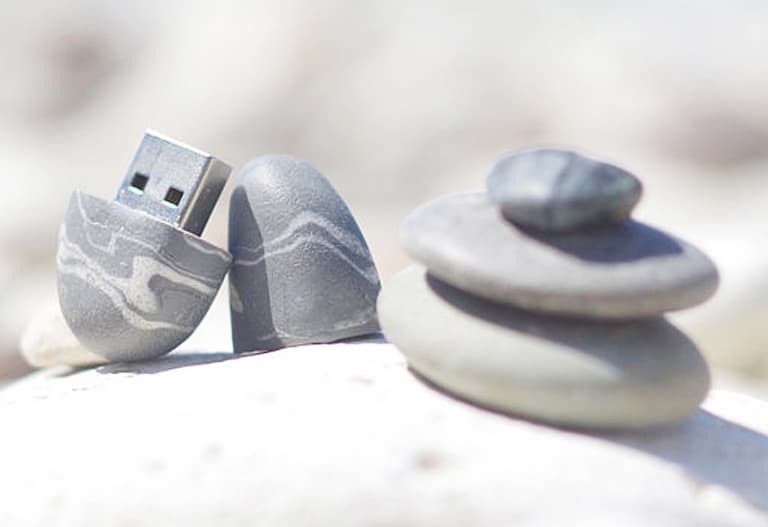 Clover Power Stone USB Flash Drive Cute Computer Accessory