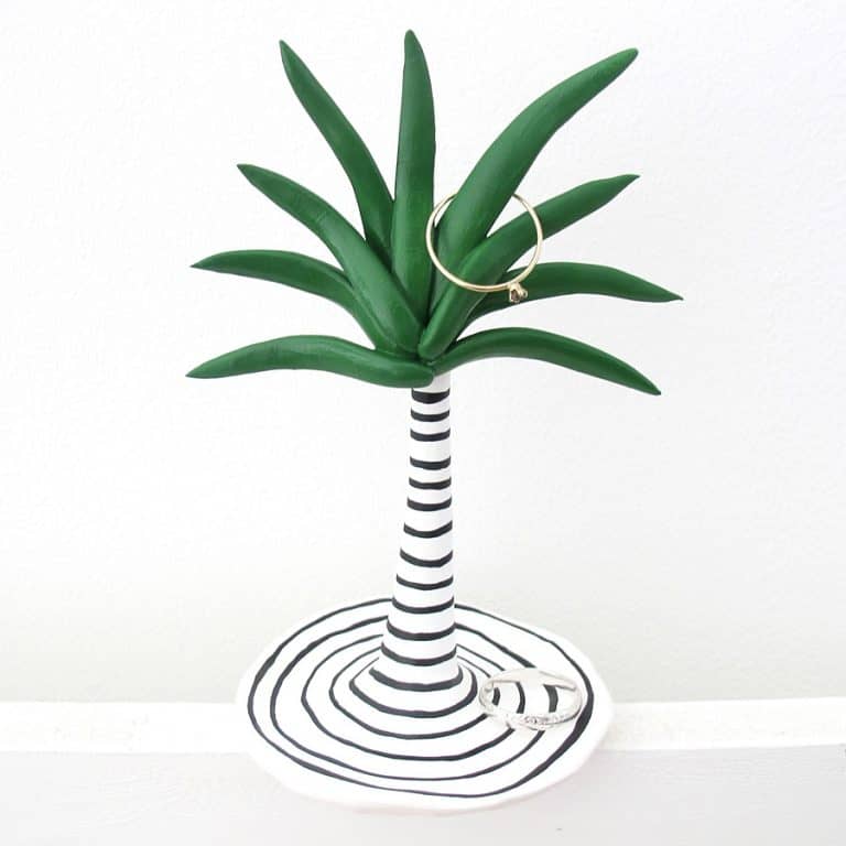 This Way To The Circus Palm Tree Ring Dish Cool Decoration