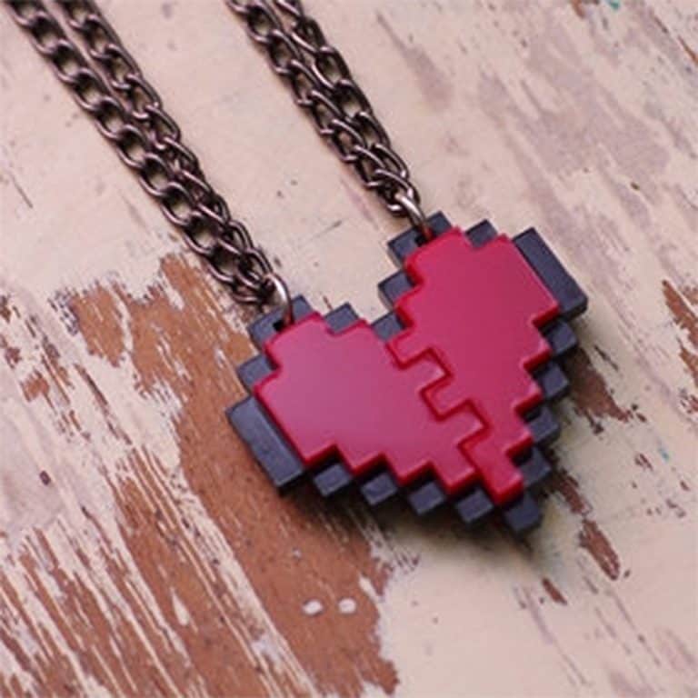 nastalgame-pixel-heart-acrylic-necklace-jewelry