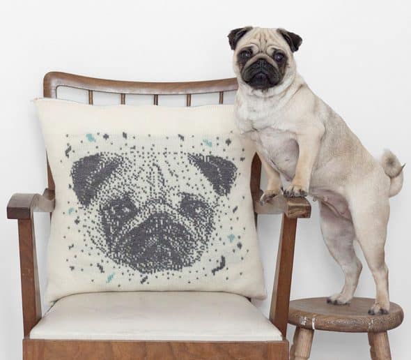camelotia-custom-portrait-knitted-pillow-handcraft-item camelotia-custom-portrait-knitted-pillow-handcraft-item