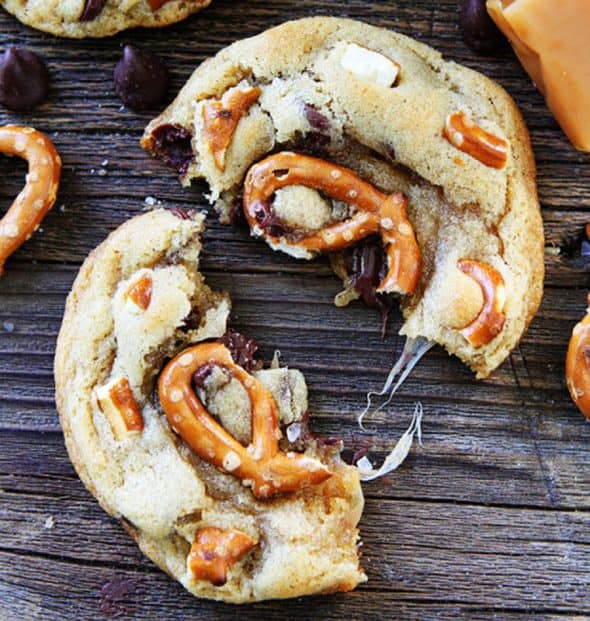 mason-munchies-salted-caramel-pretzel-chocolate-chip-cookies-snacks mason-munchies-salted-caramel-pretzel-chocolate-chip-cookies-snacks