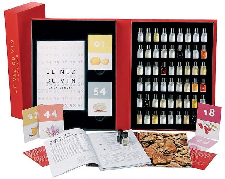 le-nez-du-vin-54-wine-aroma-master-kit-informative-booklet