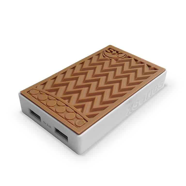 xsories-sneaker-power-bank-electronic-devices