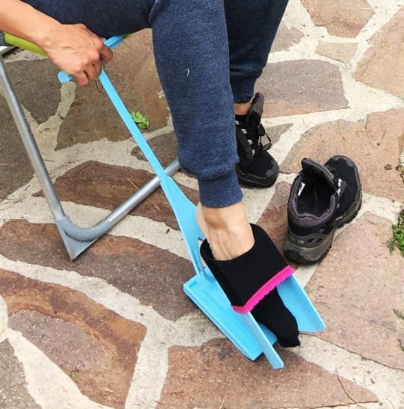 easy-on-easy-off-sock-aid-kit-treatment-for-no-bending easy-on-easy-off-sock-aid-kit-treatment-for-no-bending