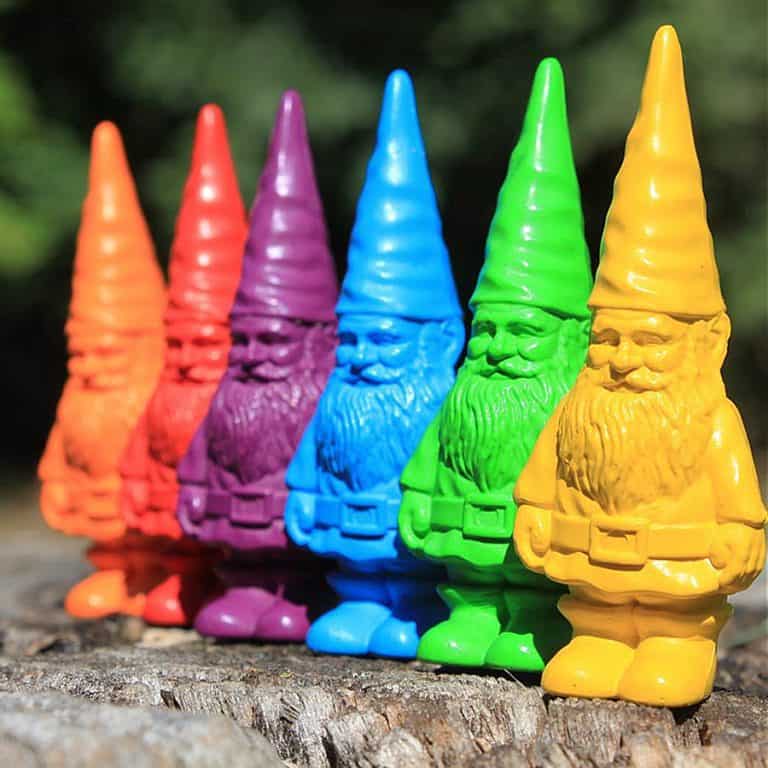 fctry-gnome-crayons-6-vibrant-colors
