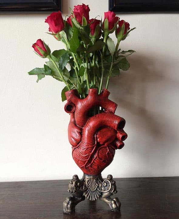 Dellamorteco Anatomical Heart Vase Resin Dellamorteco Anatomical Heart Vase Resin