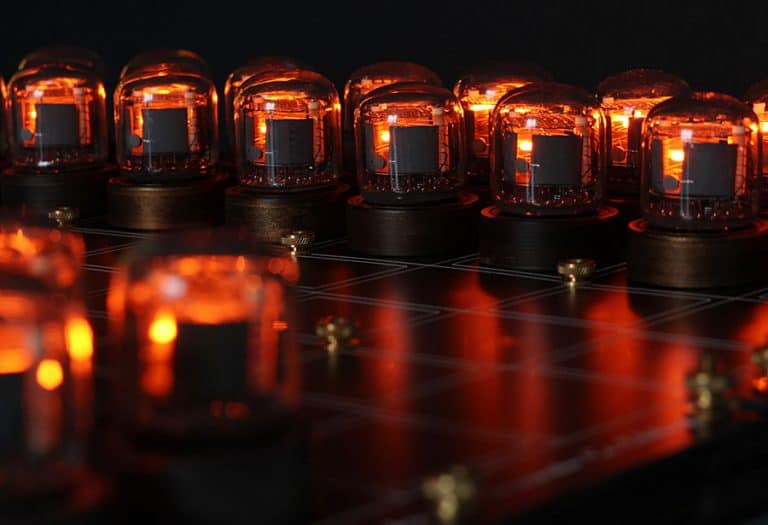 Lasermad Nixie Chessboard Electric Chess