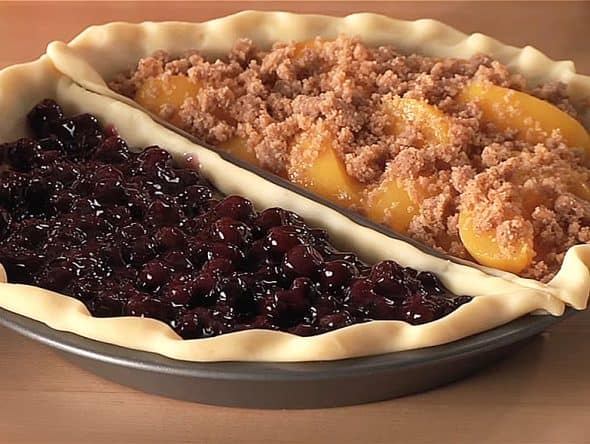 Chicago Metallic Split Decision Pie Pan Bake Chicago Metallic Split Decision Pie Pan Bake