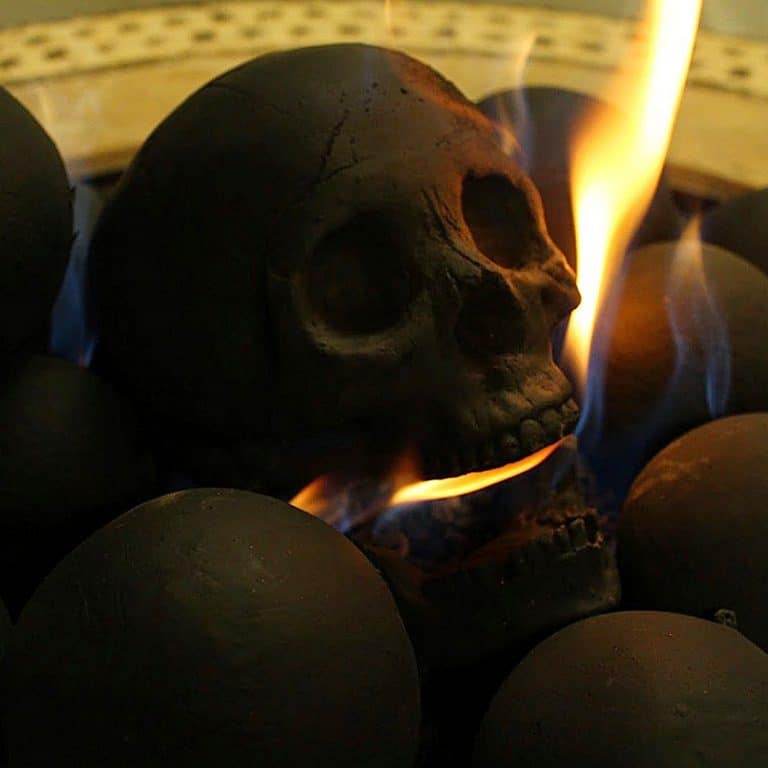 Myard Deluxe Human Skull Gas Logs Fire Pit