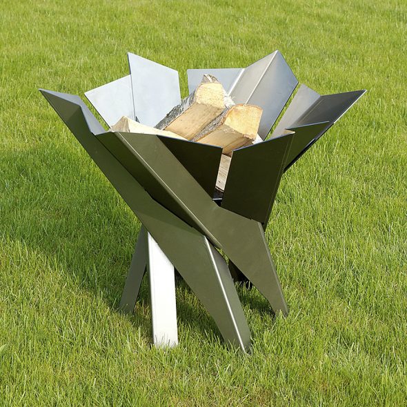 Arpe Studio Phoenix Flower Steel Fire Pit Wood Burner Arpe Studio Phoenix Flower Steel Fire Pit Wood Burner