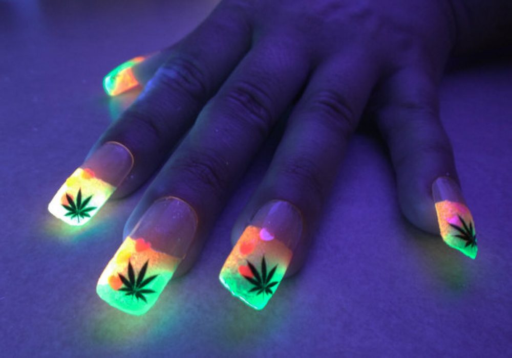 Marijuana leaf nails - wide 5