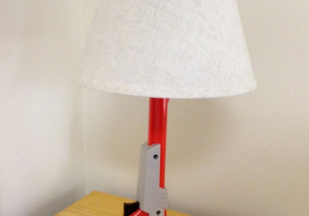 Woody 6 Switch NES Zapper Gun Desk Lamp NoveltyStreet