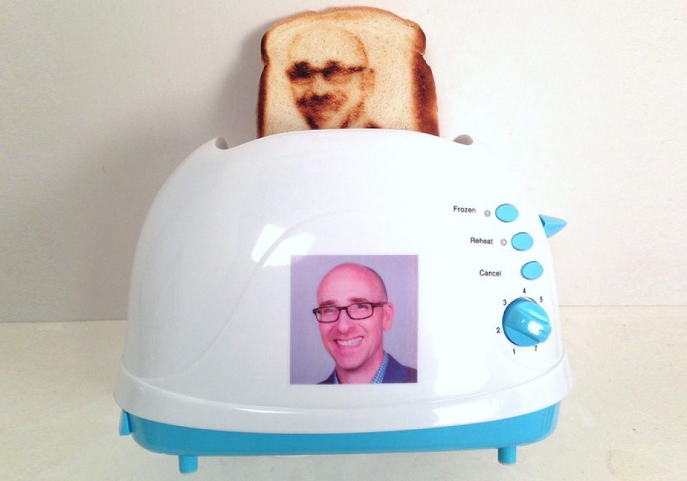 Selfie toast noveltystreet