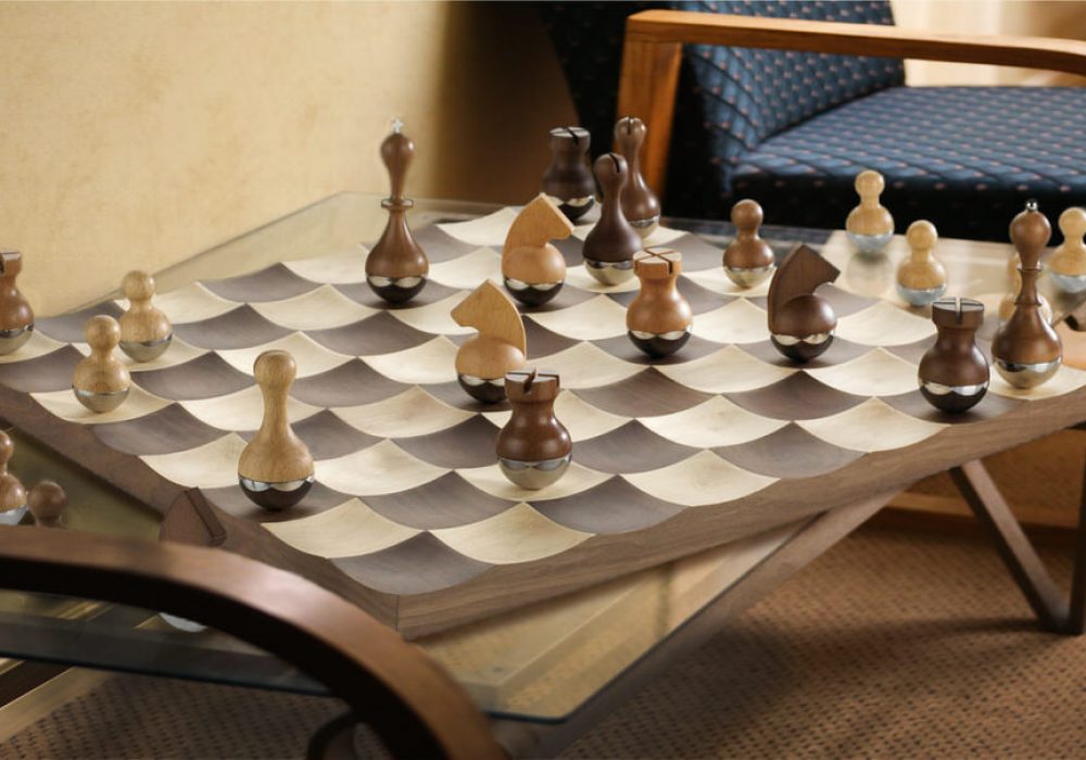 Umbra Wobble Chess Set NoveltyStreet