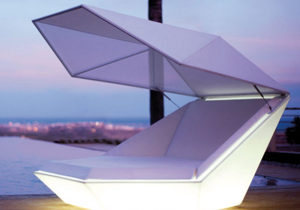 Vondom Faz Illuminated Daybed NoveltyStreet